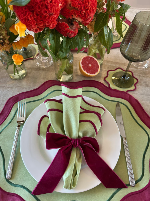 Lot assorti : 1 set de table, 1 serviette, 1 dessous de verre - Collection LEELA - SANS le rond de serviette