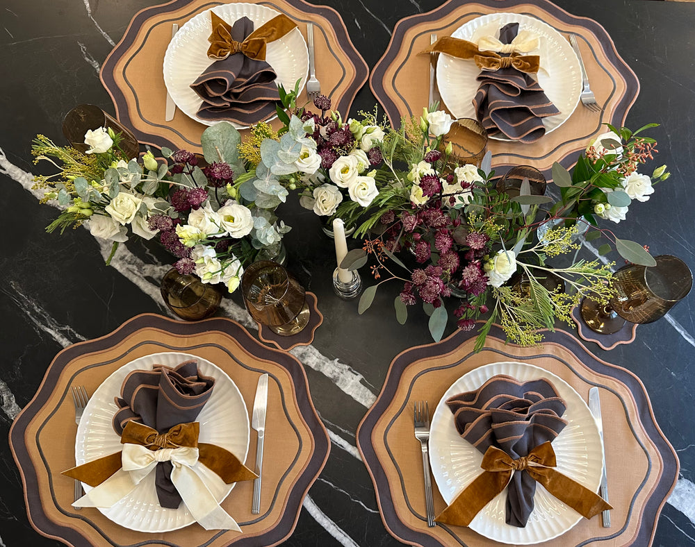 L'ensemble Moka (set de table, serviette, dessous de verre, deux ronds de serviette)